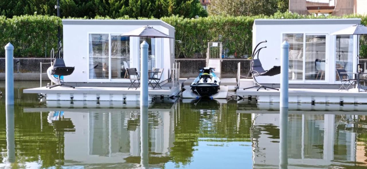 Marina Degli Estensi Floating Resort Llido Degli Estensi Exterior photo